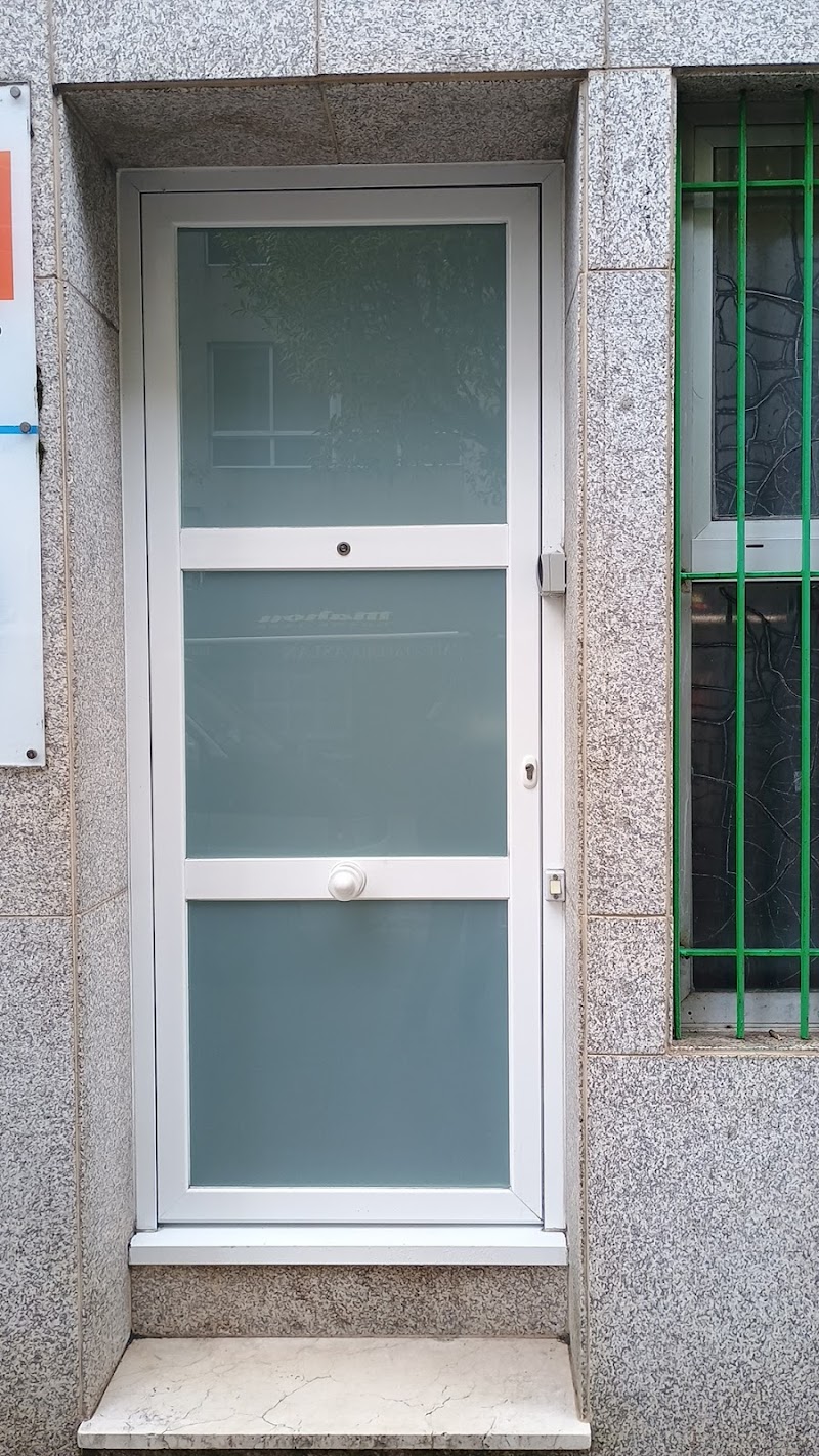 Médicos del Mundo Vigo photo 2