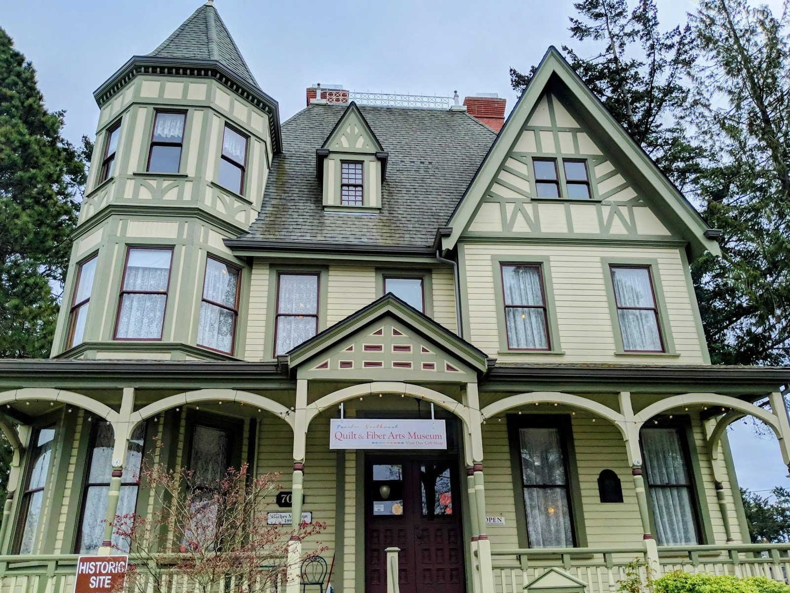 Pacific Northwest Quilt & Fiber Arts Museum