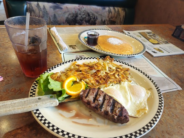 Photo of Black Bear Diner Emeryville