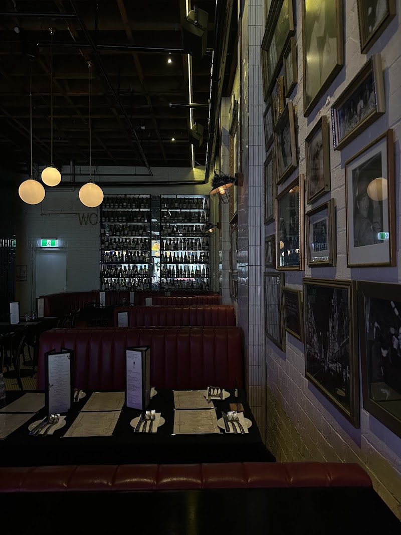 Les Bubbles Steakhouse photo 8