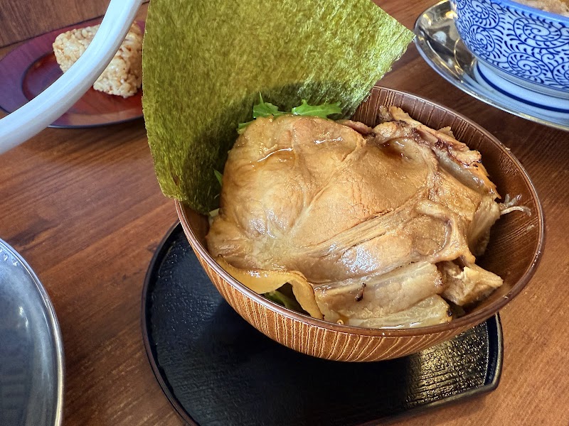 中華そば 郷家 寺塚本店 写真5