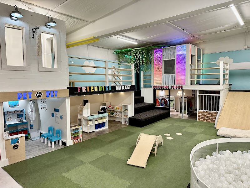 Friendies Play Cafe photo 1