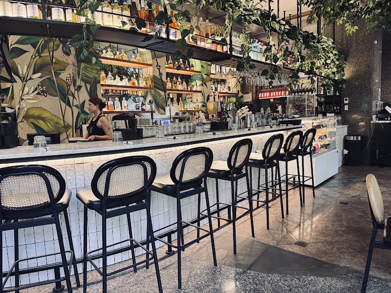 Pigeon Café & Bar photo 2