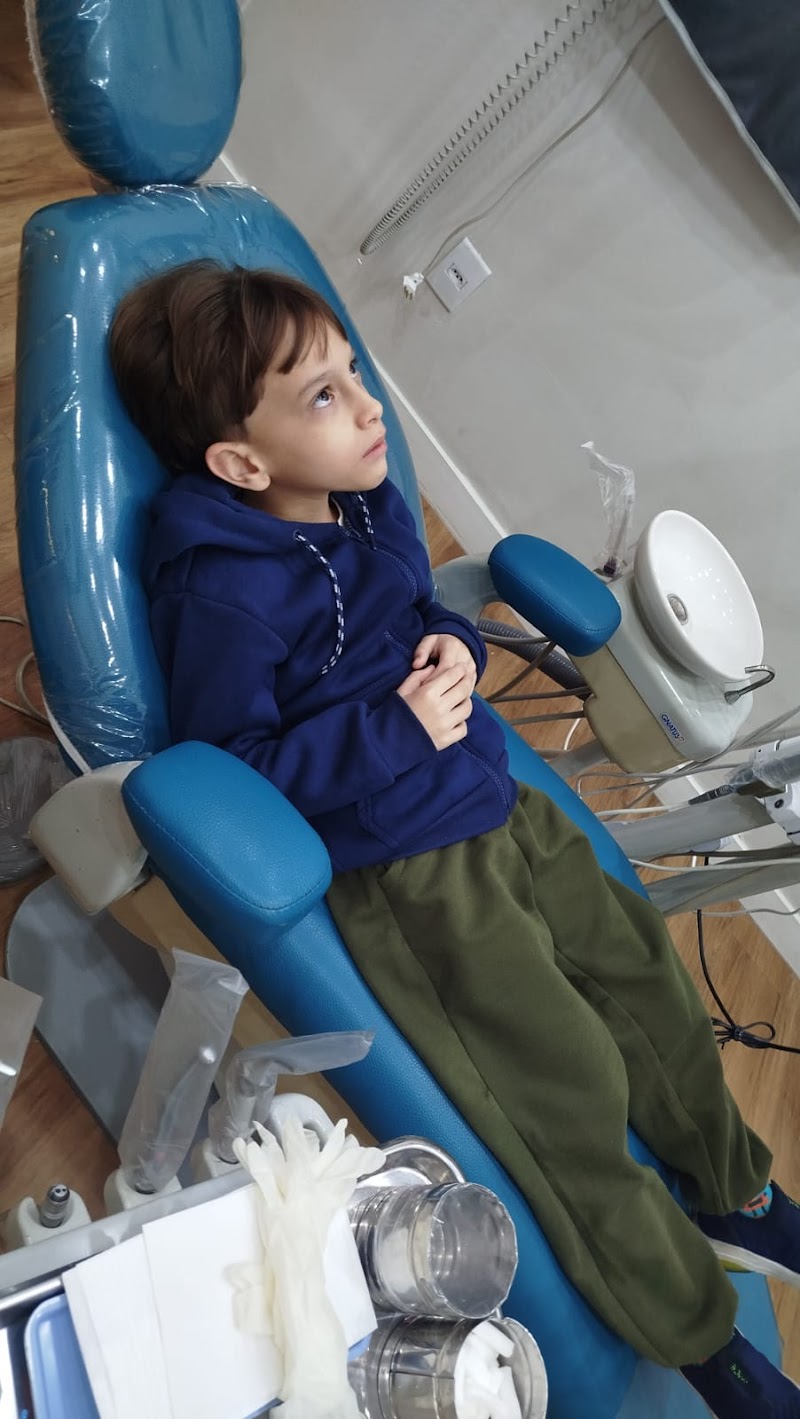 Dra. Viviane Cyrne - foto 2