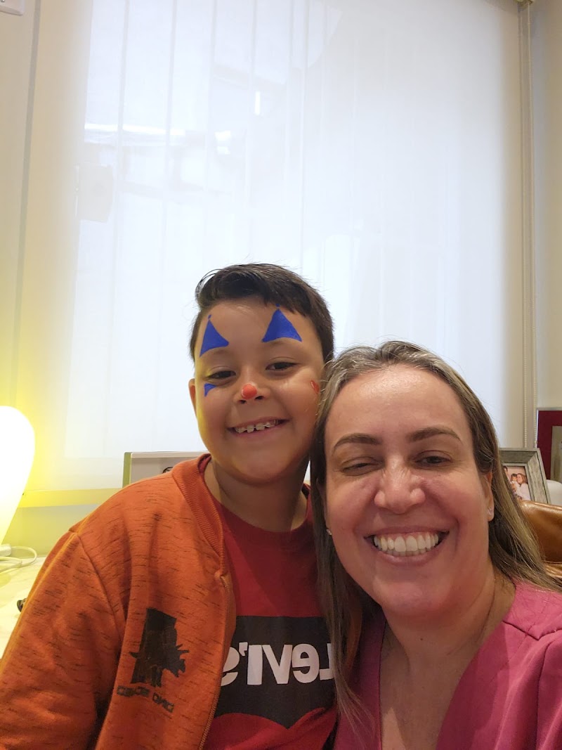 Dra. Viviane Cyrne - foto 4