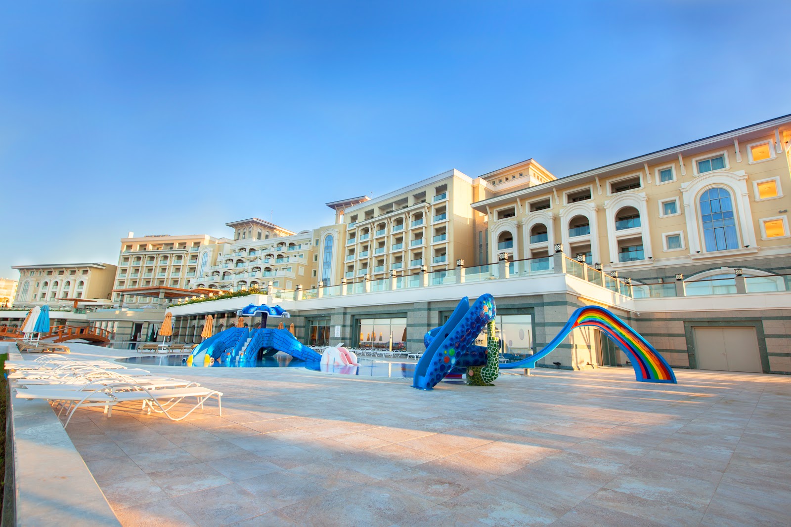 Merit Royal Premium Hotel Casino & Spa mekanı