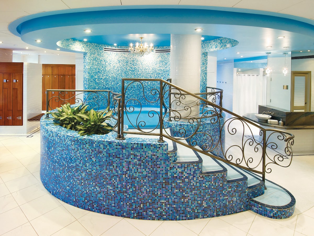 Elmwood Spa in 18 Elm St, Toronto, ON M5G 1G7, Canada