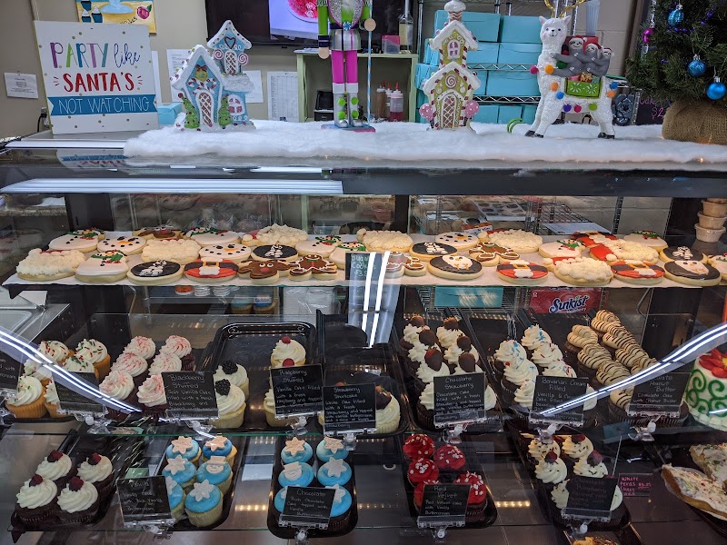 Livy Cakes & Two Roasting Joes photo 4