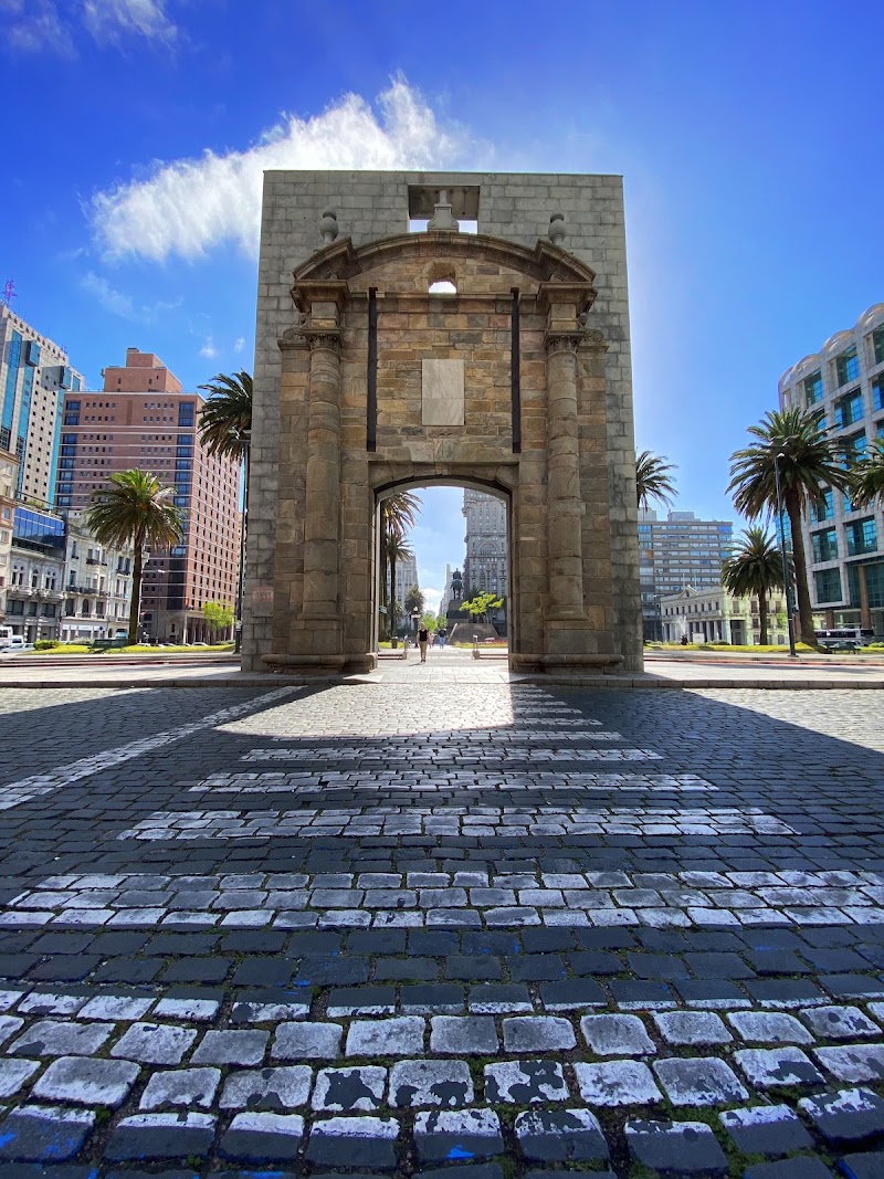 Puerta de la Ciudadela