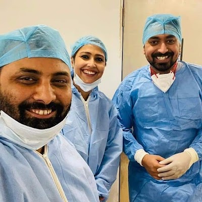 Dr Nidhi Jha