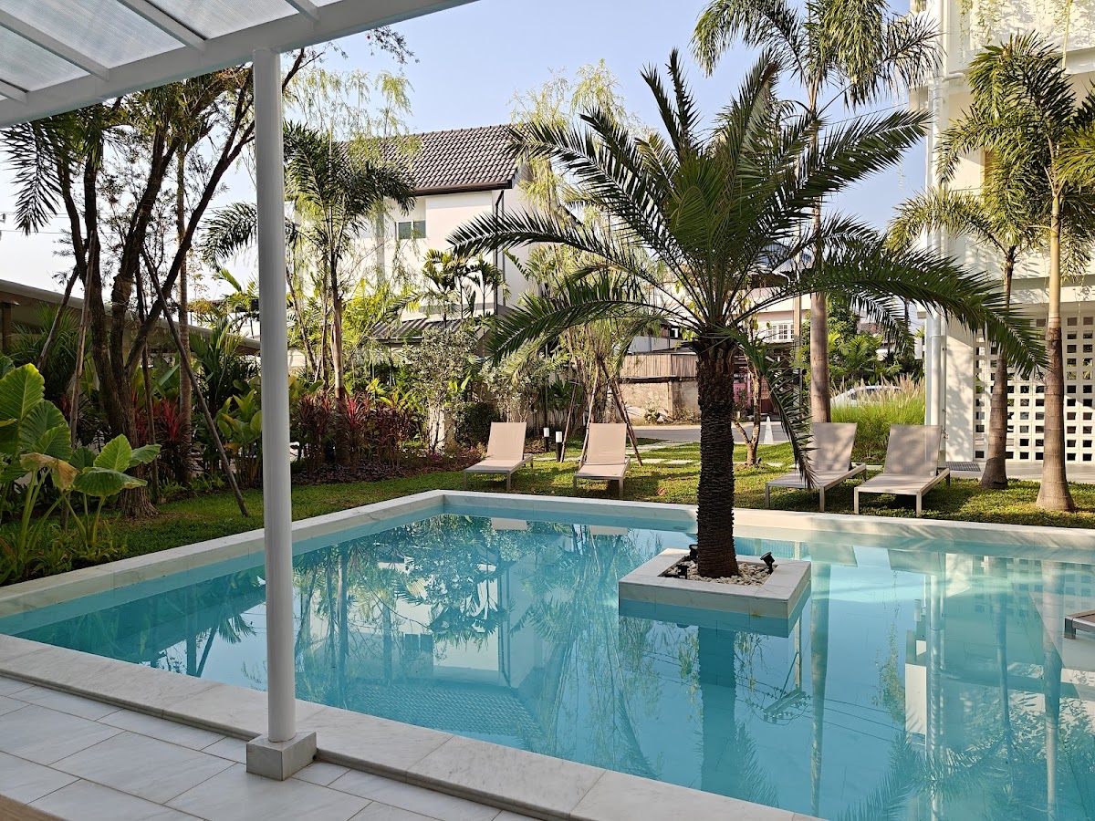Lis Hotel Chiangmai — 4