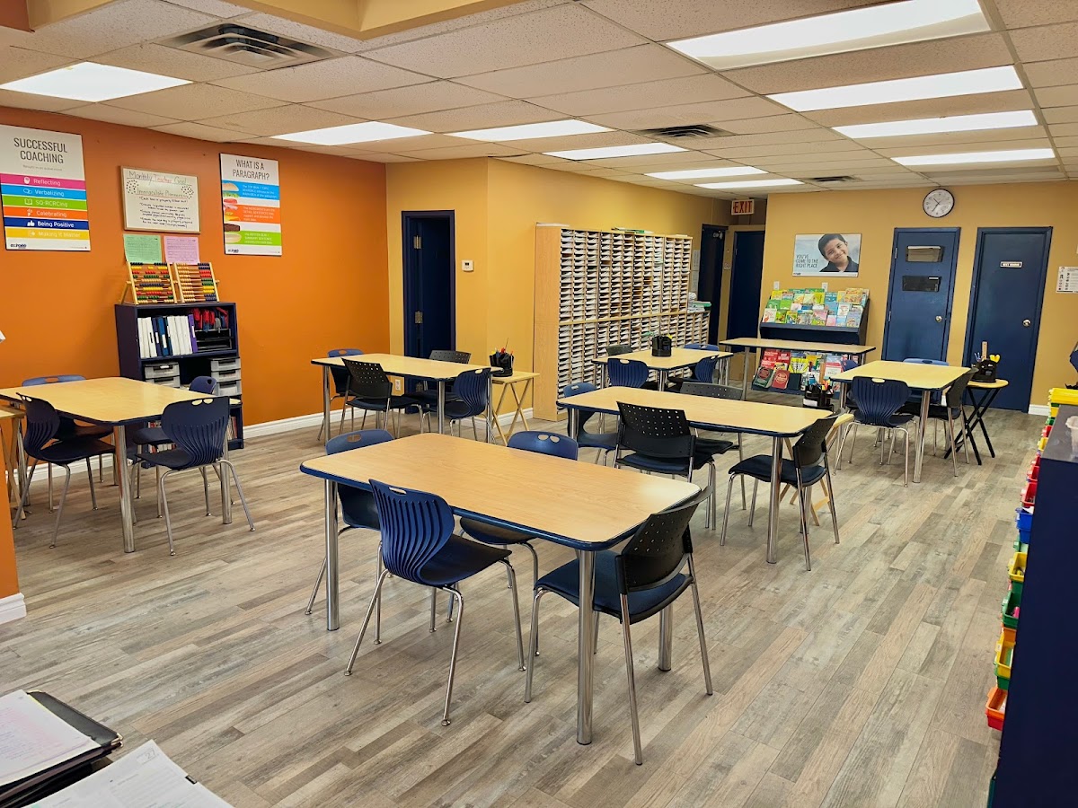 Exterior photo of Oxford Learning Centre - Oakville