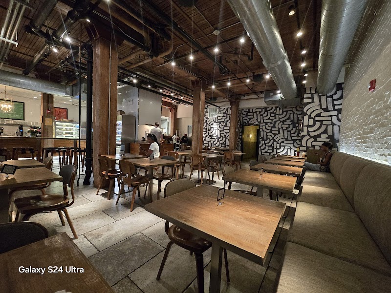 Cupitol Coffee & Eatery (Streeterville) photo 4
