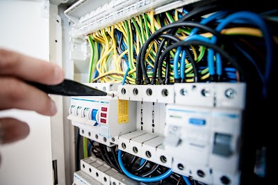 uzman elektrik uydu tv elektrik arıza bakım onarım - Elektrikçi