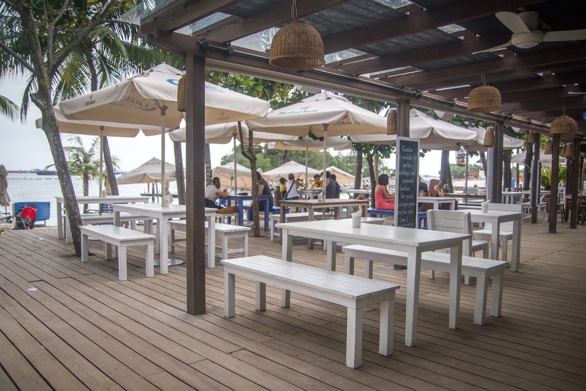 Coastes Coastal Dining (Esplanade Fringe / Waterfront)
