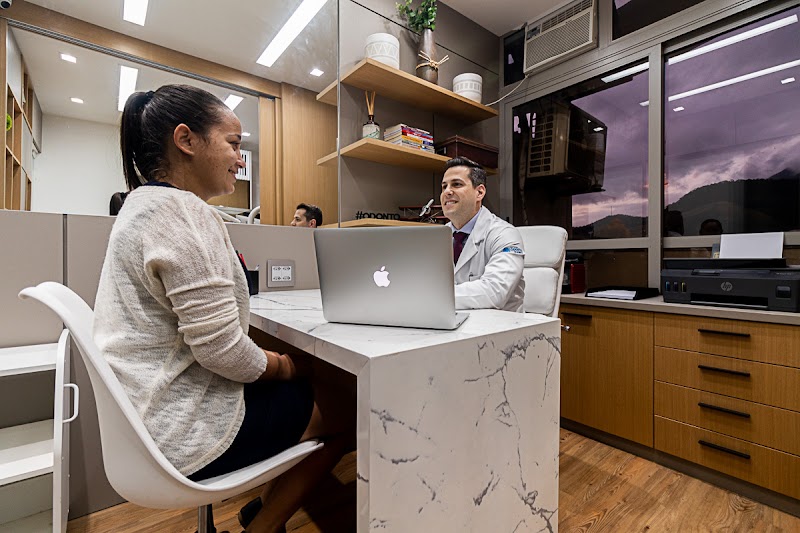 Clínica Odontobarra | Dentista | Implante Dentário | Barra da Tijuca - RJ - foto 4