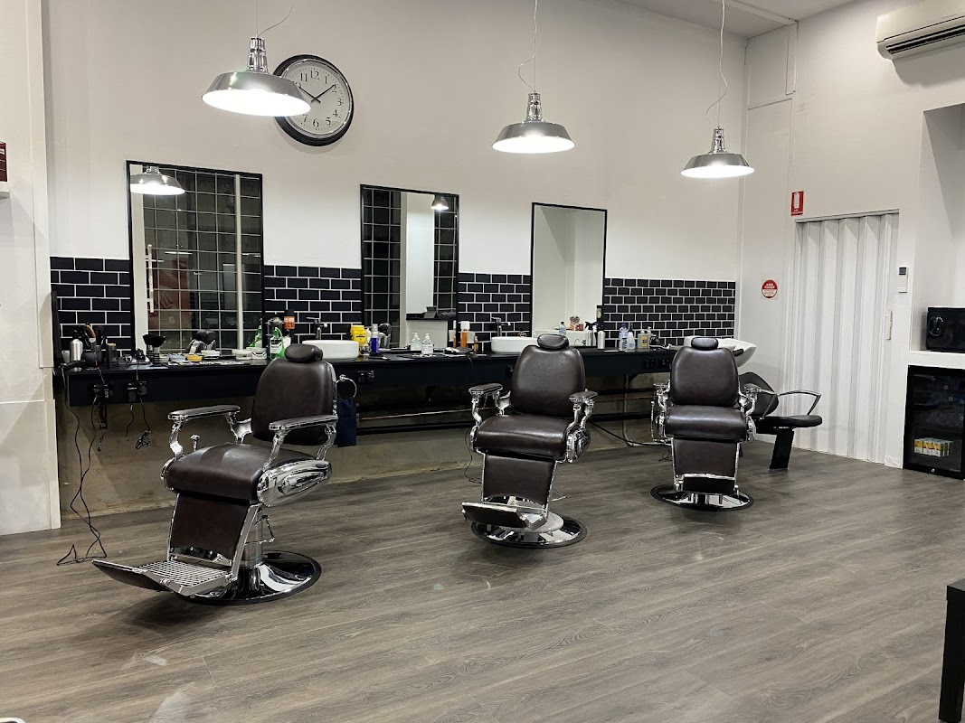 Identity Man Barberia photo 1