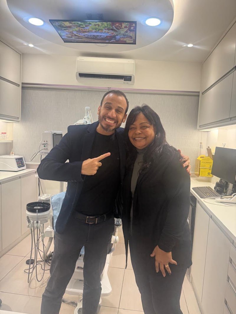 Dr. Thiago Lucena | Bucomaxilofacial | Implante dentário Zigomático | Siso | Estomatologia | Bradesco Saúde | Duque de Caxias - foto 2