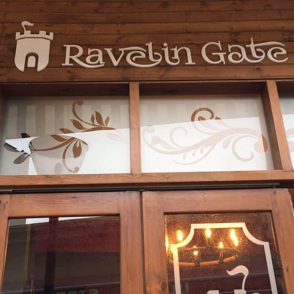 Ravelin Gate mekanı