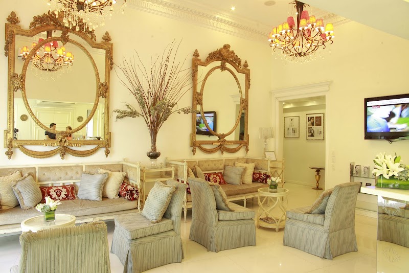 The Aivee Clinic Fort