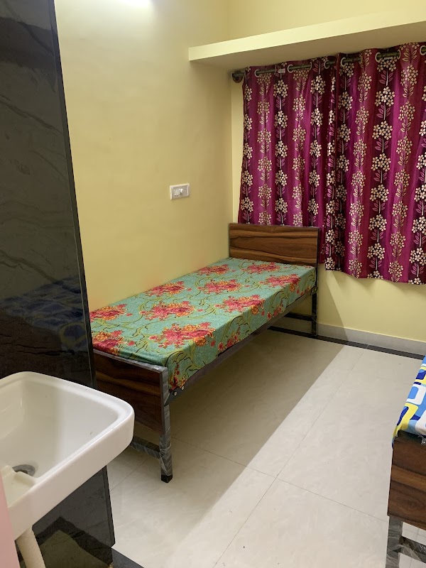 Mahi New Luxury Stay Inn For Ladies