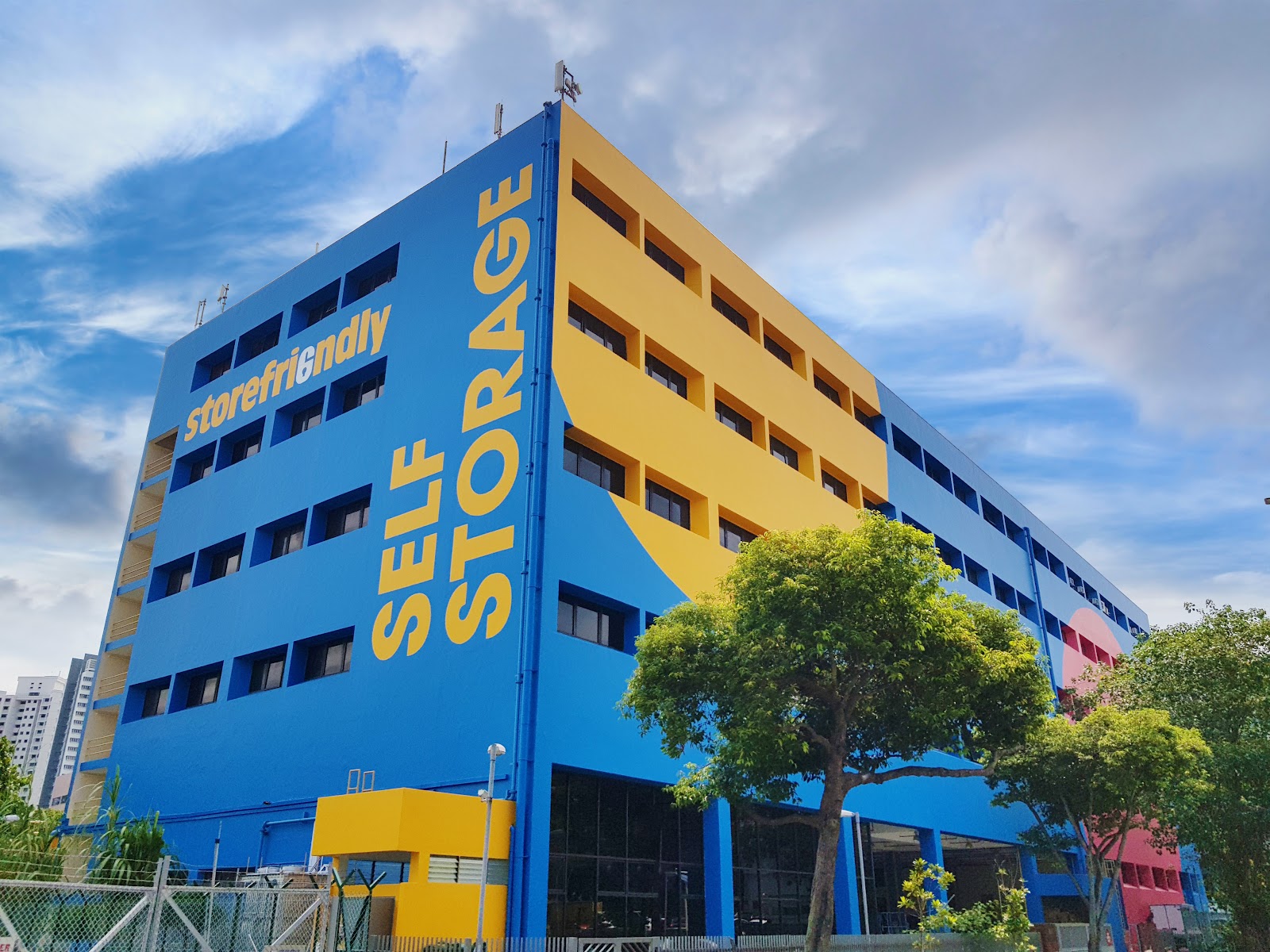 Storefriendly facility in Bukit Merah, Singapore - Exterior 1