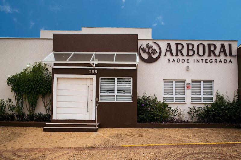 Arboral Saúde Integrada- CROSP: 021170 - RT Carolina A. R. Gati