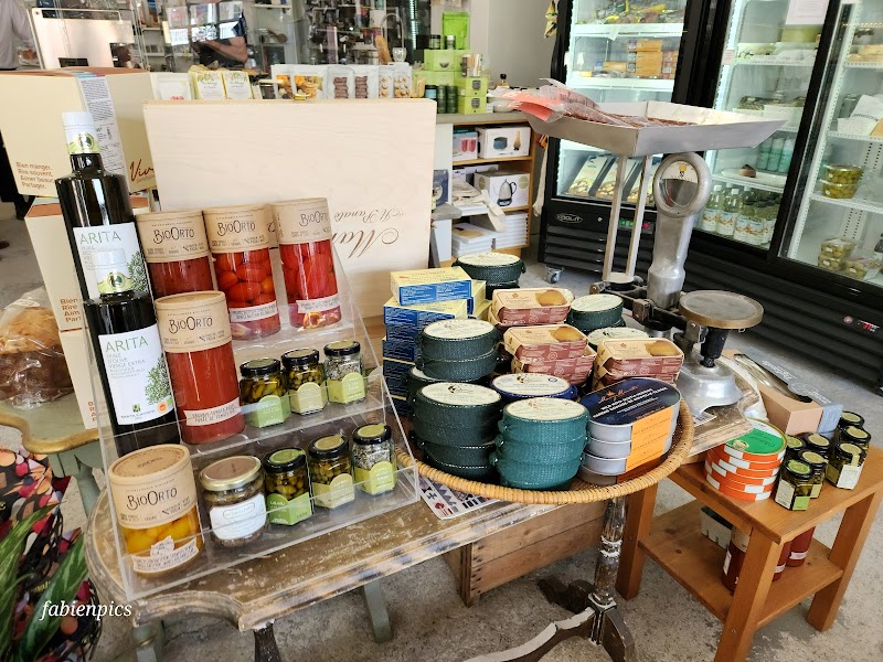 Station 210 | Boutique et café photo 4