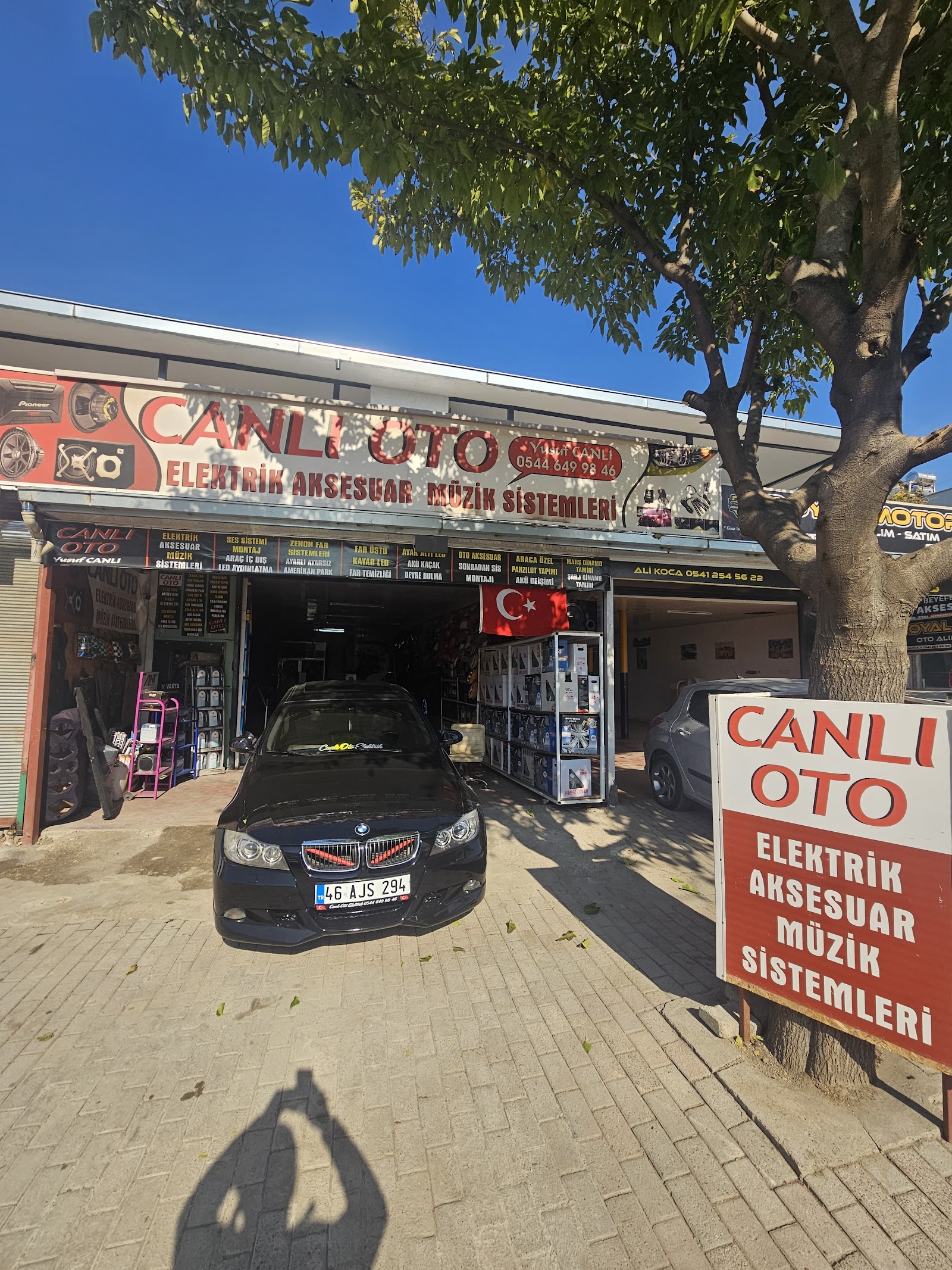 CANLI OTO ELEKTRİK AKSESUAR VE MÜZİK SİSTEMLERİ mekanı