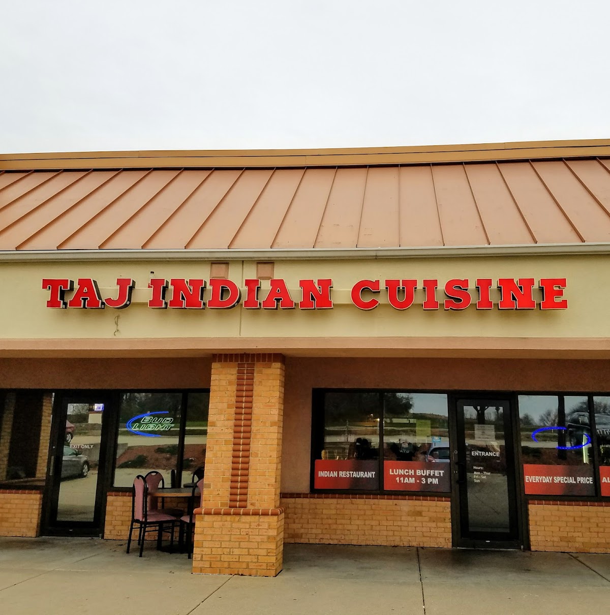 Taj Indian Cuisine photo 4