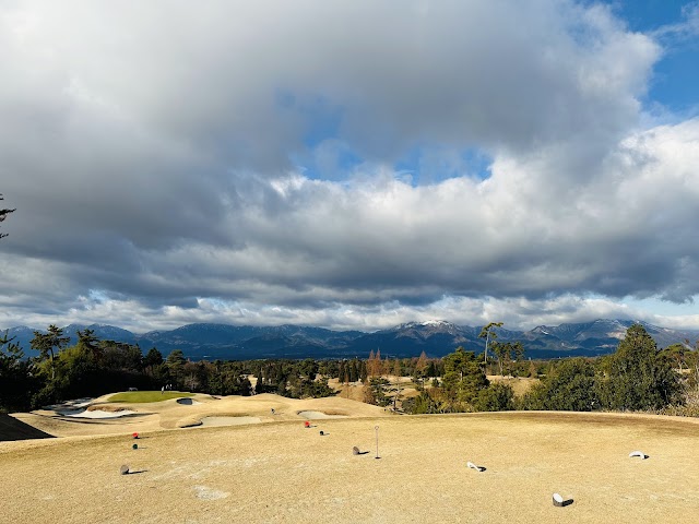 Kuwana International Golf Club - Photo 5