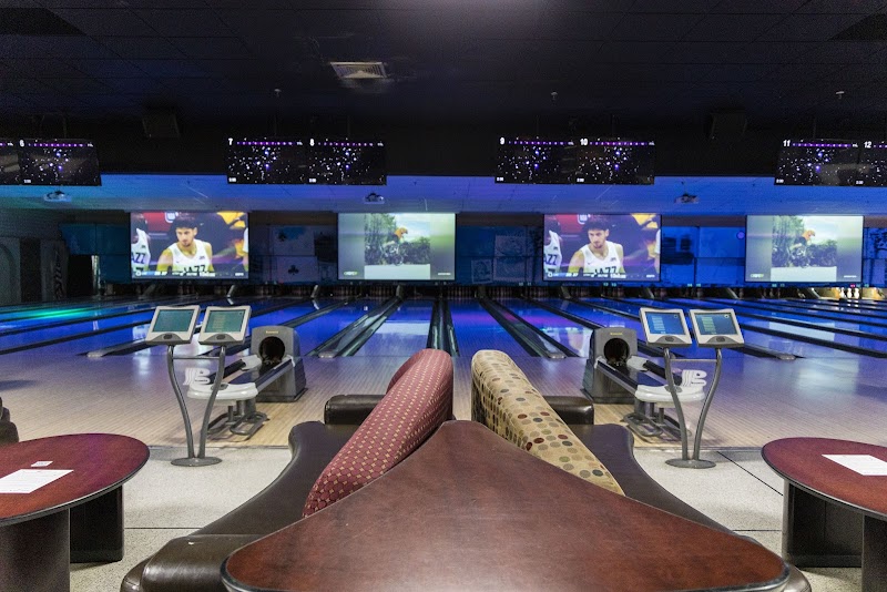Aloma Bowl — Bowling Alley in Winter Park