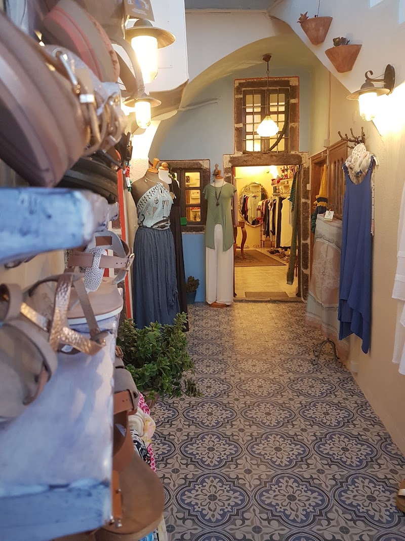 Cave (Spilia) Greek Clothing