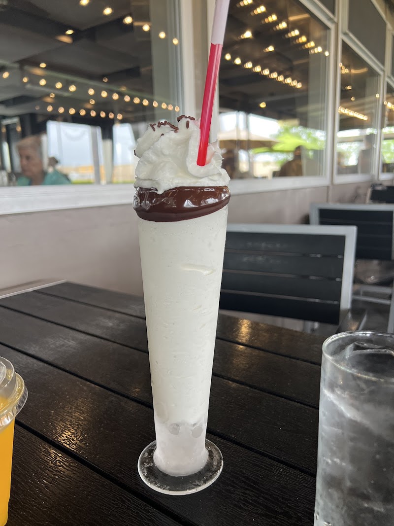 Waypoint Café | Camarillo Airport photo 3