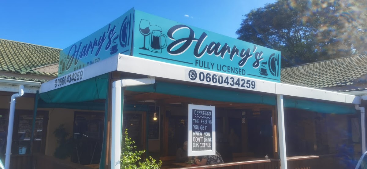 Harry's Bar & Diner restaurant in Sedgefield, Garden Route