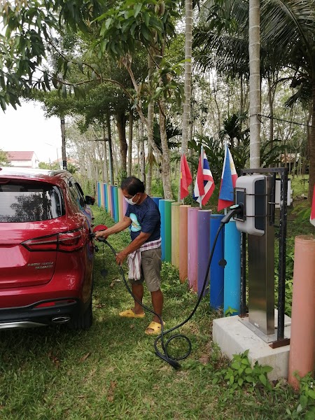 EV Station PluZ Charging Station