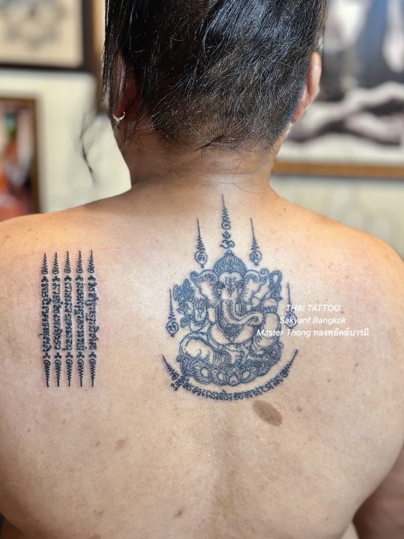 Sak Yant by Master Thong Phayak Baramee