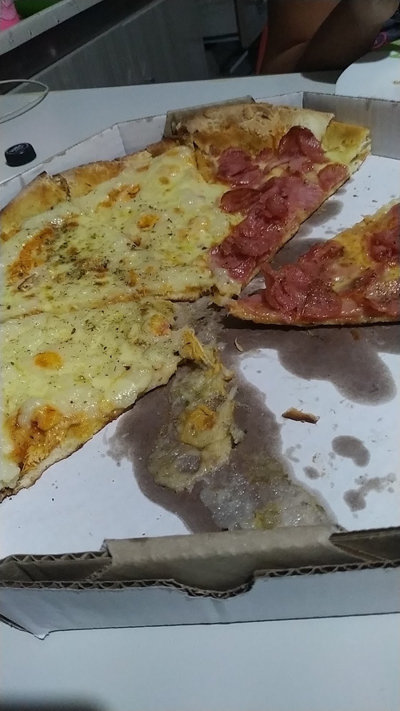 Foto de Pizzaria Nova Vicenza: Pizzas, Combos, Forno a Lenha, Delivery em Curitiba PR