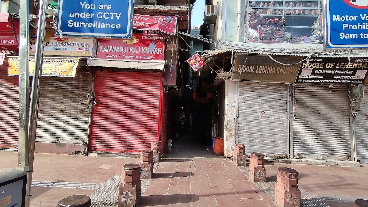 Chandni Chowk food walk photo