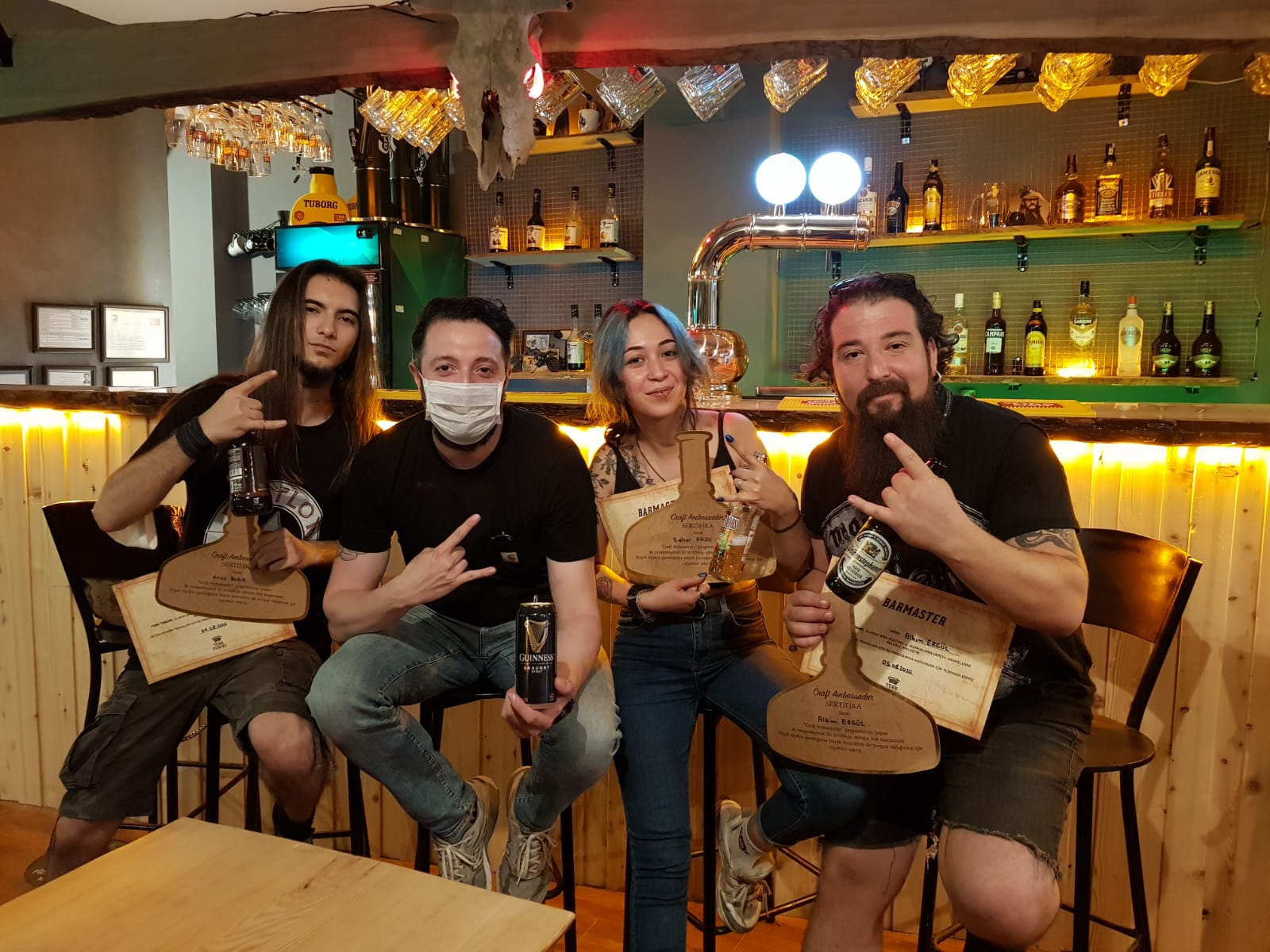 Valhalla Metal Pub mekanı