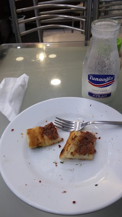 Karadeniz Pide Ve Güveç Salonu - Restoran