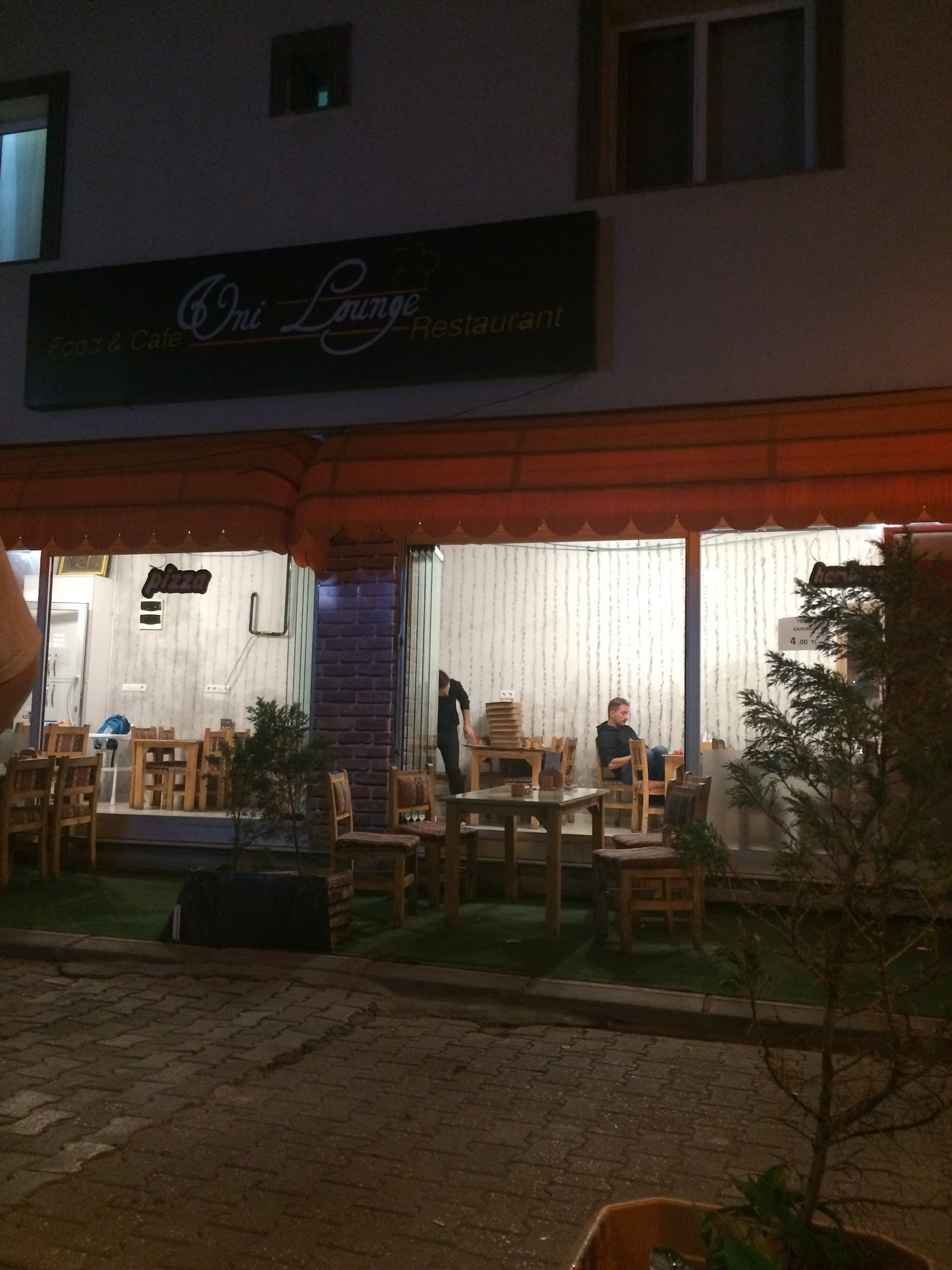Üni lounge mekanı