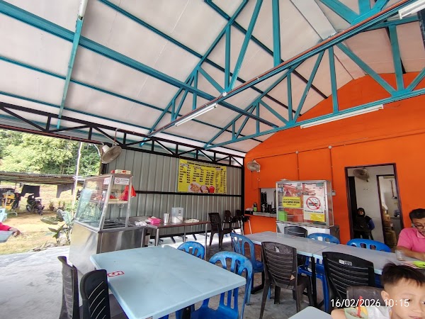 Warung Makan Puan Halus - Photo 1