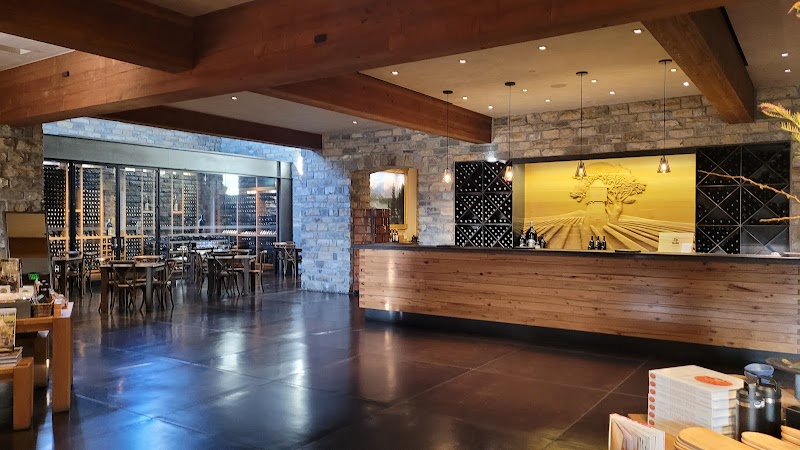Knowledgeable guides and personalized tastings