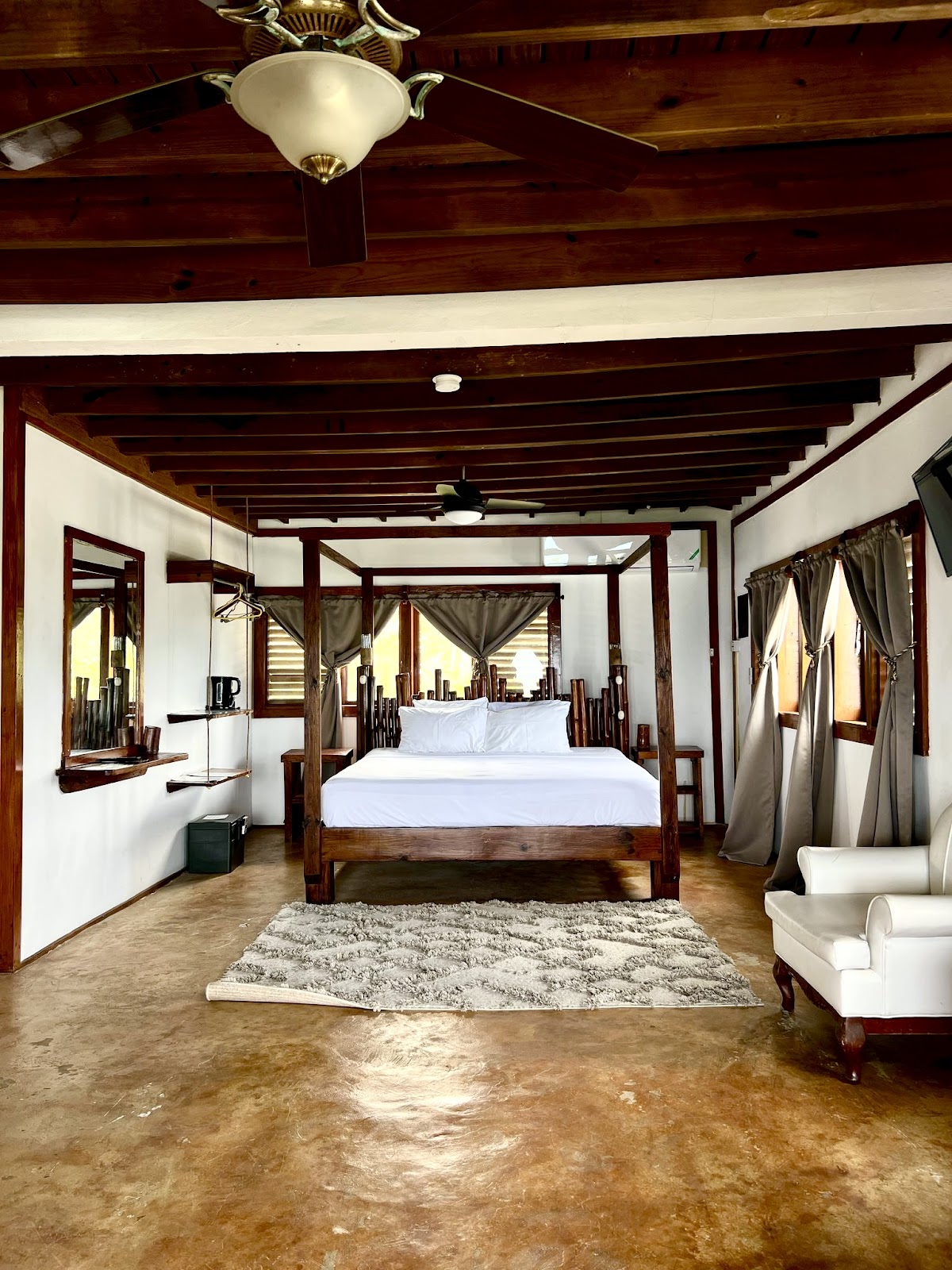 Sea Cliff Resort & Spa