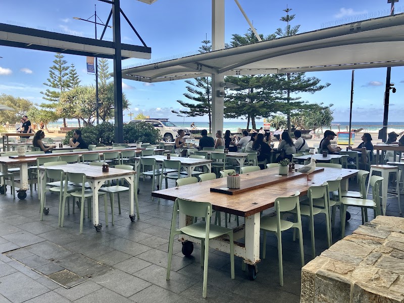 Alma Surfers Paradise photo 1