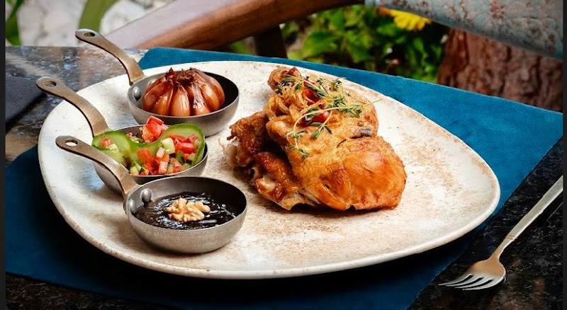 Ahura Restaurant photo 3