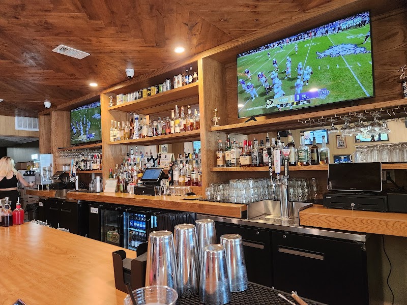 Skinny's Off Track Bar photo 4