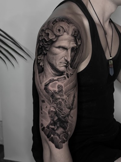 Alexis Tattoo tattoo parlor in Culver City, CA