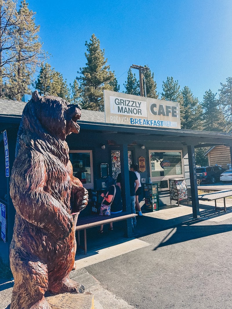 Grizzly Manor Cafe photo 4